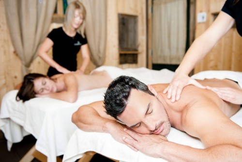 <strong><strong><strong><strong>BODY TO BODY WITH EXTRA SERVICE MASSAGE SPA IN BHANDUP 8655485759</strong></strong></strong></strong>