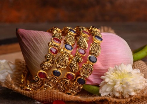 <strong><strong><strong><strong>Karpagam Jewellers</strong></strong></strong></strong>