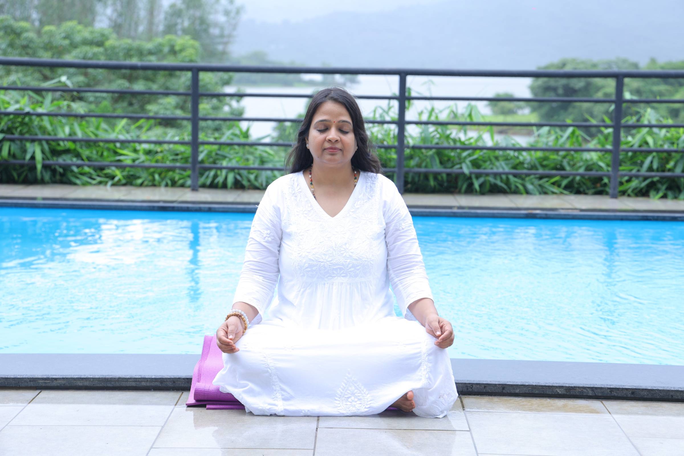 Divine Sparsh By Babita  Healing Mind, Body & Spirit