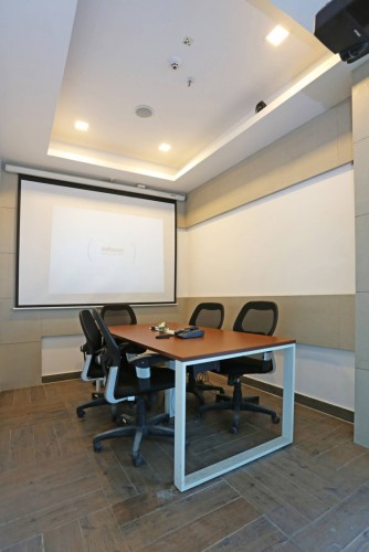 <strong><strong>Execube  Coworking Office Space Sector 135</strong></strong>