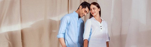 <strong><strong>Yellwithus</strong></strong>